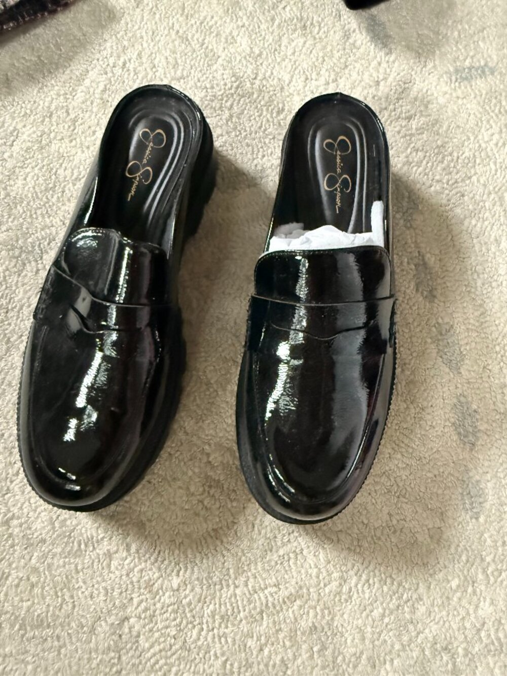 Jessica Simpson Women's Uma Penny-Keeper Lug-Sole Mules  Size 8.5
